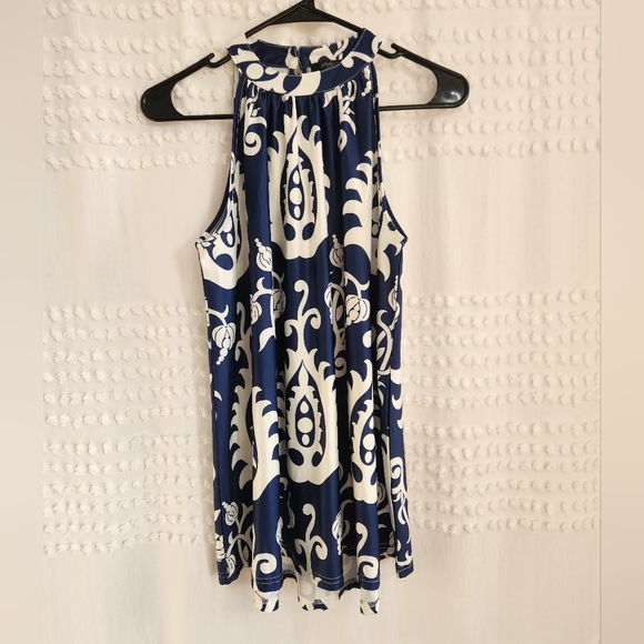 LoveU.Dear blue and white floral patterned halter tunic top, size small NWT - Picture 1 of 2